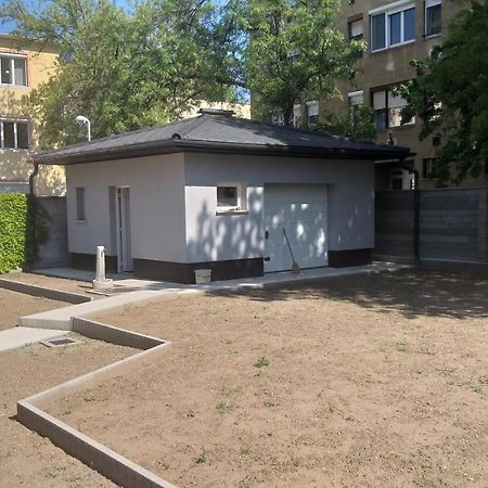 Karpatia Vendeghaz 1201 Budapest Ngoại thất bức ảnh
