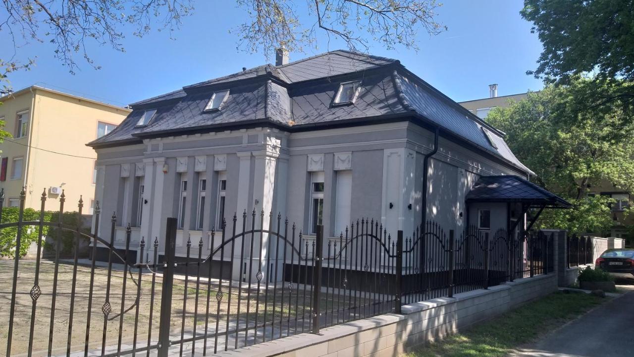 Karpatia Vendeghaz 1201 Budapest Ngoại thất bức ảnh