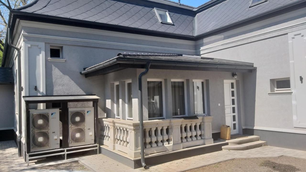 Karpatia Vendeghaz 1201 Budapest Ngoại thất bức ảnh