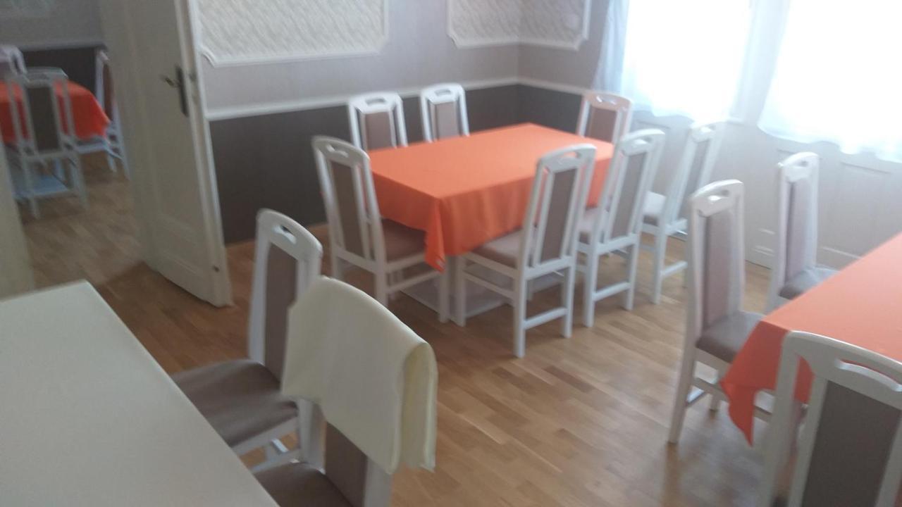 Karpatia Vendeghaz 1201 Budapest Ngoại thất bức ảnh